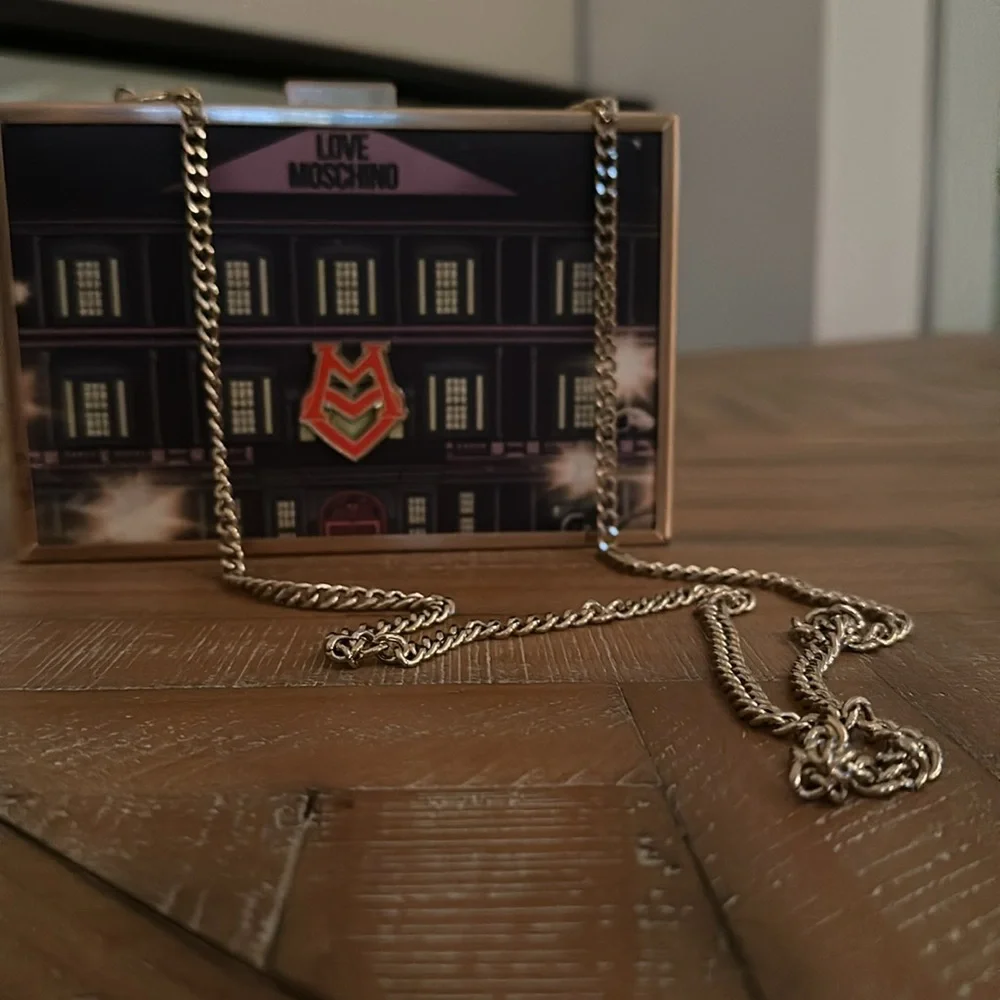 Love Moschino Clutch - Picture 3 of 3